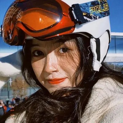 提剑映桃花